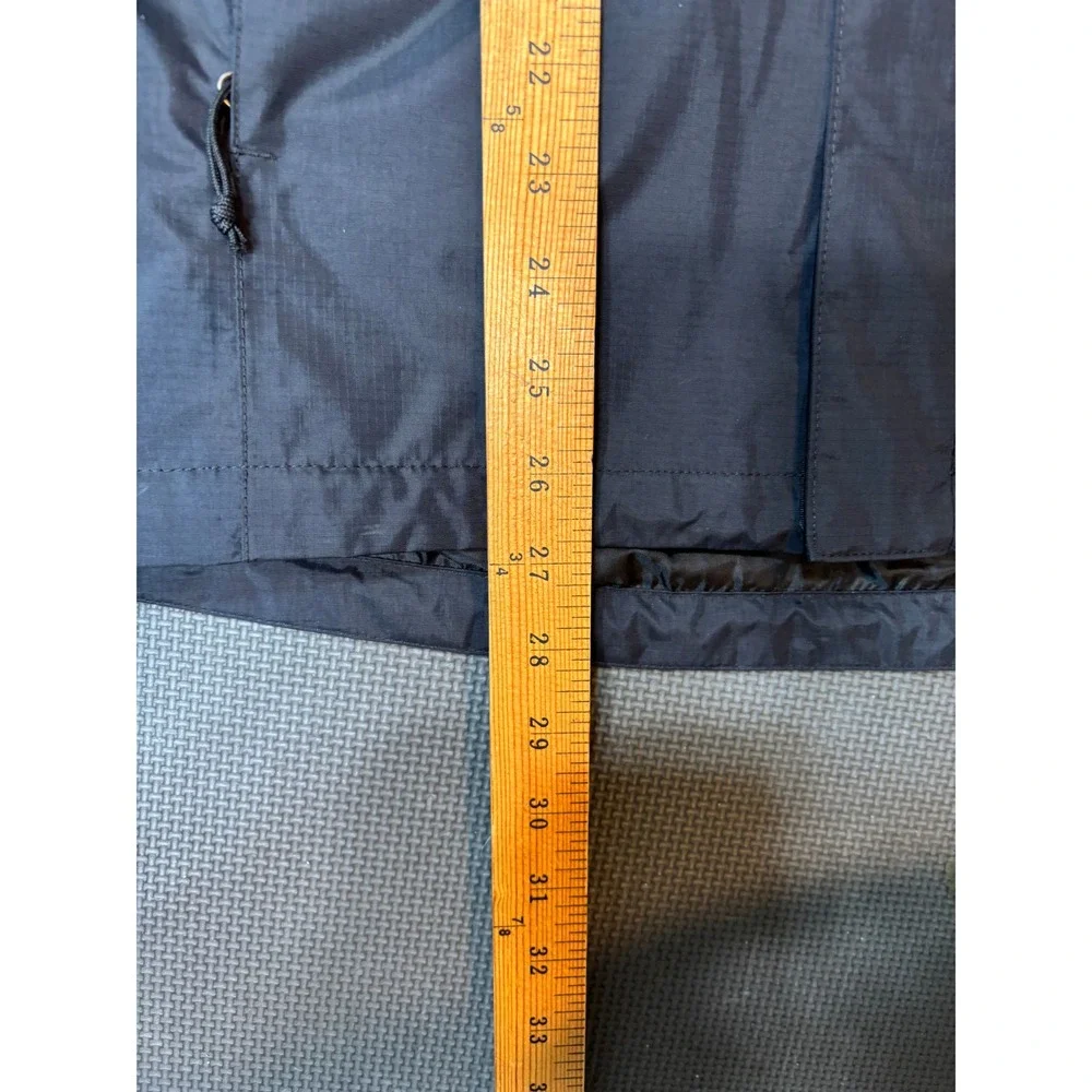 The North Face Mens DryVent Rain Jacket Gray Hooded Windbreaker Shell